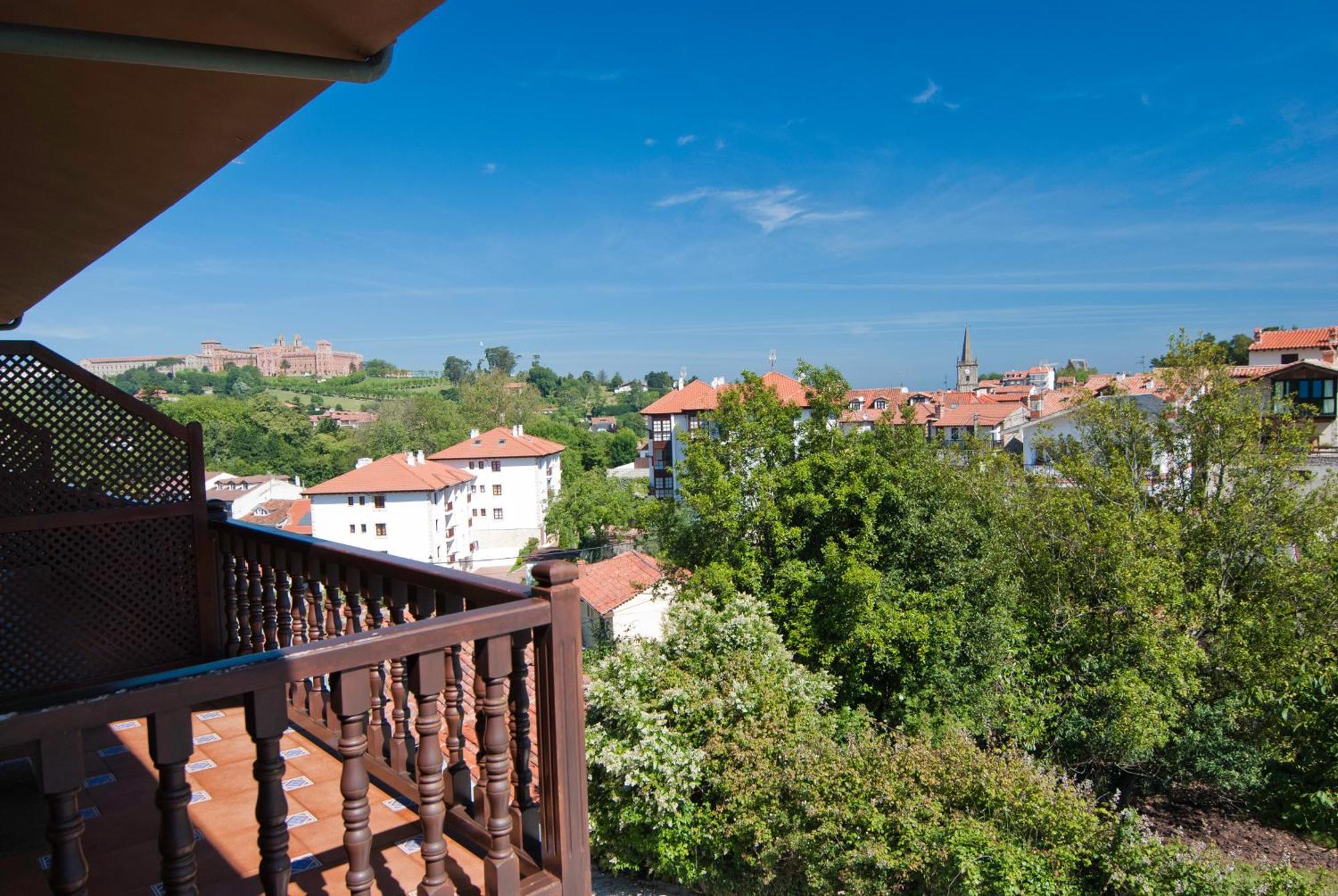 La Solana Montanesa Hotel Comillas Kültér fotó