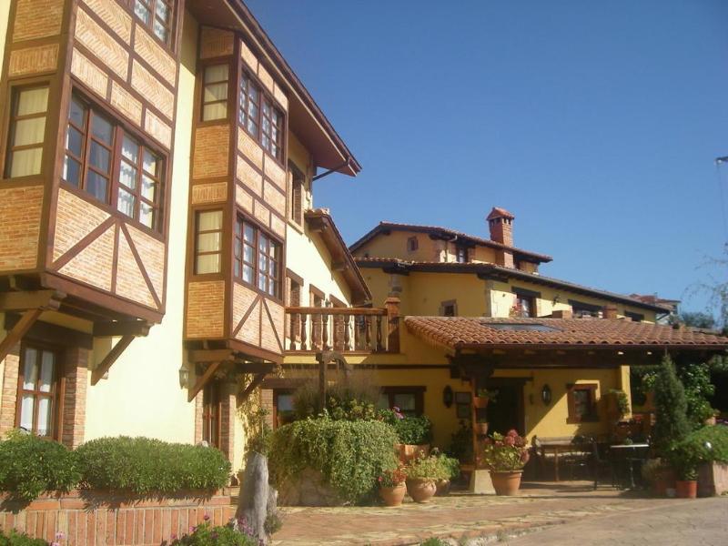 La Solana Montanesa Hotel Comillas Kültér fotó